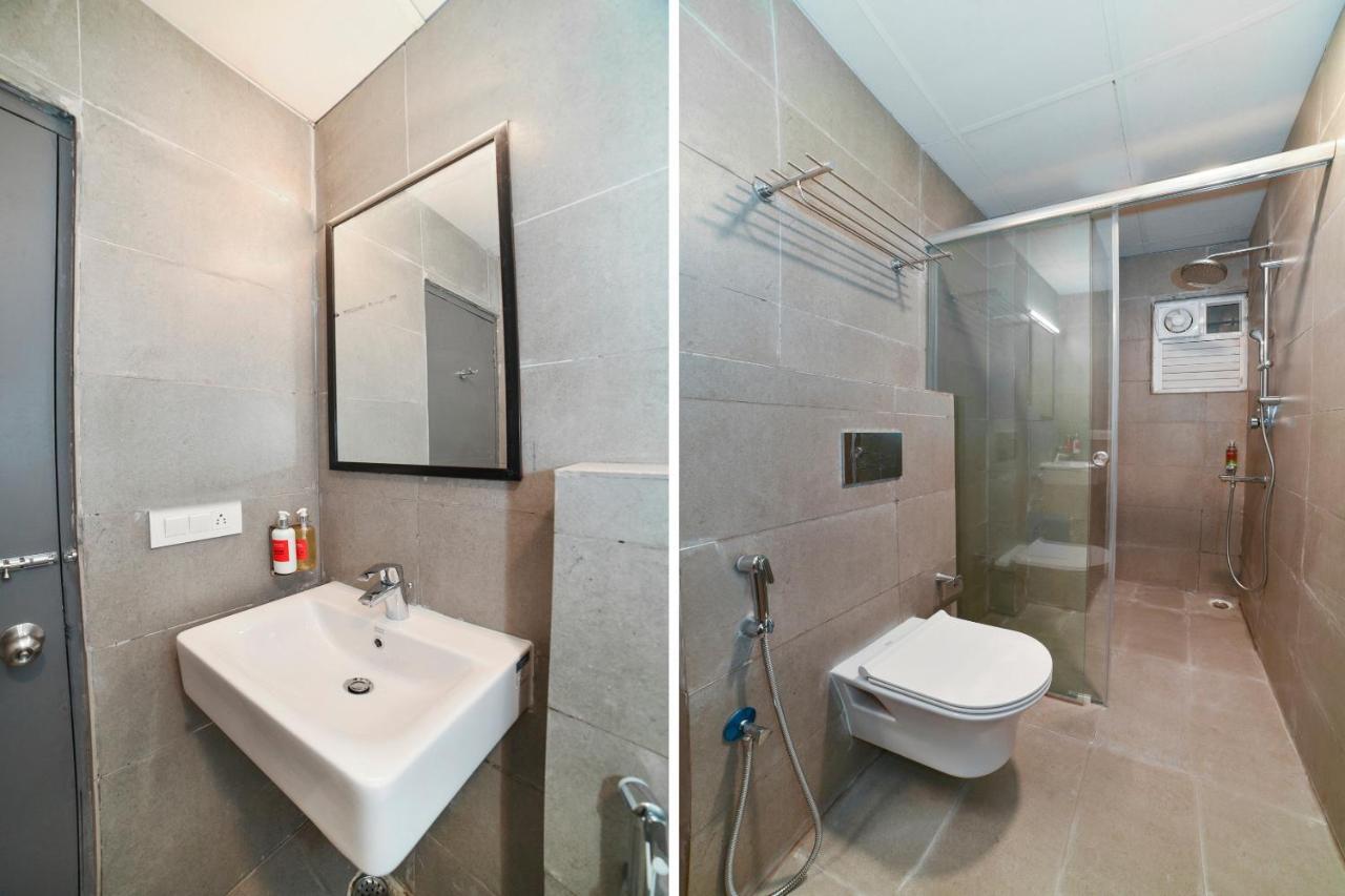 Vaccinated Staff- Oyo Townhouse 384 Nk Hotels Dispur Экстерьер фото